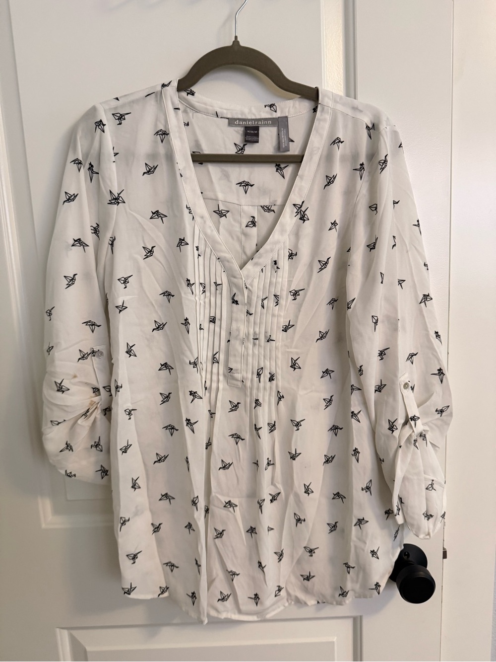 Daniel Rainn White V-Neck Pintuck Blouse with Black Bird Print